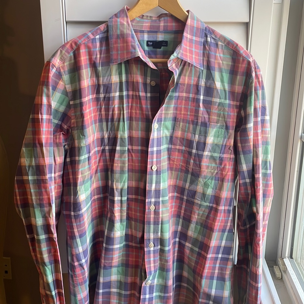 Gap plaid long sleeved shirt L
